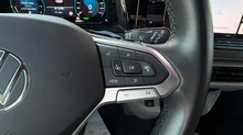 VW Multivan KR in 2T Deep Black Perleffekt