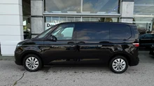 VW Multivan KR in 2T Deep Black Perleffekt