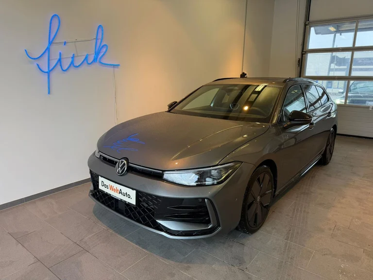 VW Passat Variant Sport TDI 4MOTION DSG