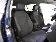 VW Golf Rabbit TSI in Anemonenblau Metallic