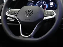 VW Golf Rabbit TSI in Anemonenblau Metallic