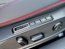VW ID.4 GTX 4MOTION 250 kW Business -77 kWh in Grenadillschwarz Metallic
