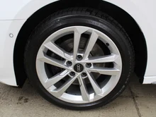 Audi A3 Sportback 30 TFSI intense in ibisweiß