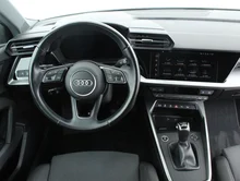 Audi A3 Sportback 30 TFSI intense in ibisweiß