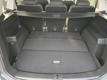 VW Touran Friends TSI in Delfingrau Metallic