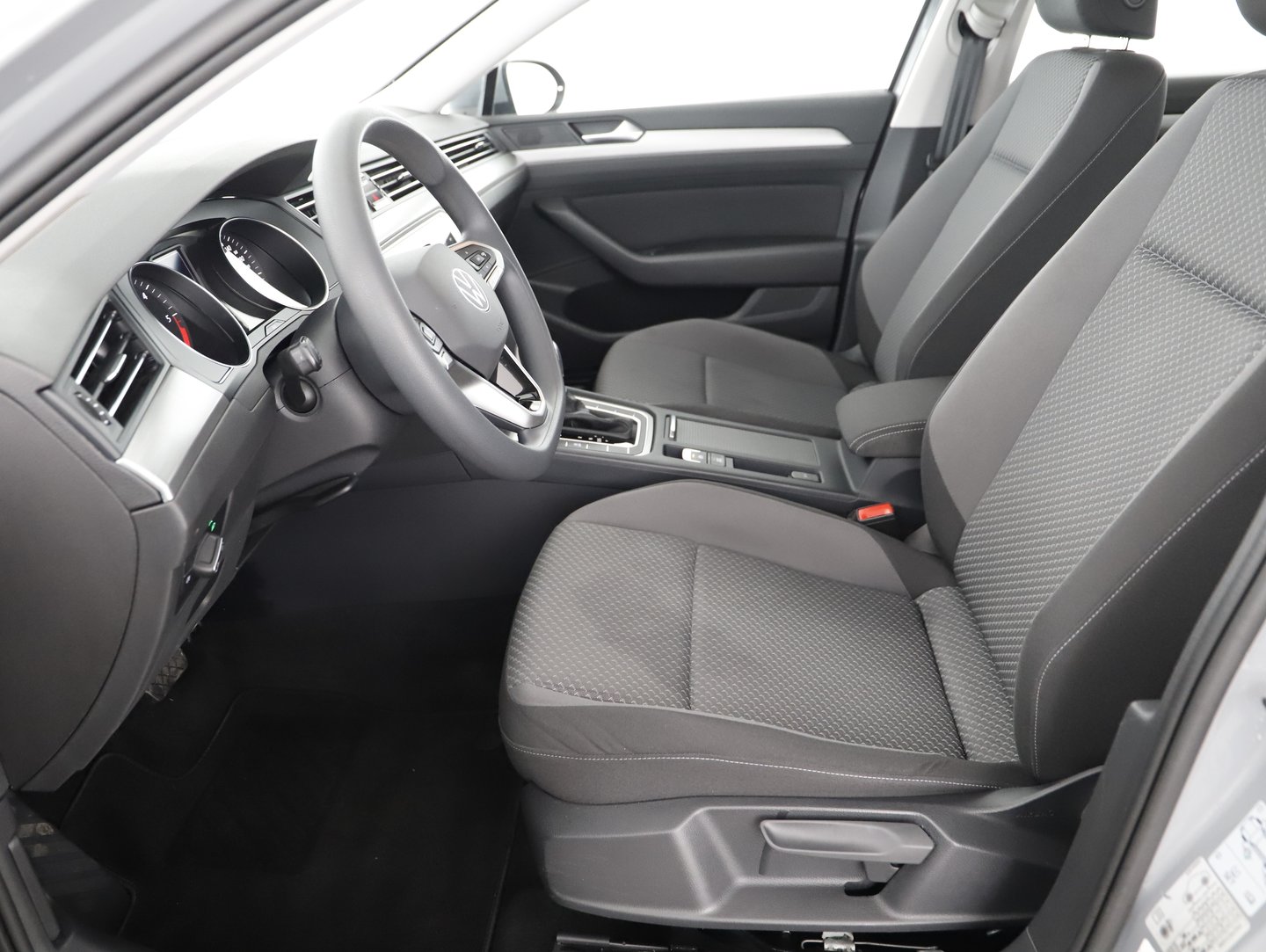 VW Passat Variant Business TDI DSG | Bild 13 von 30