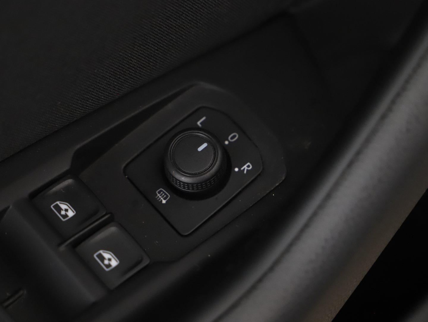 VW Passat Variant Business TDI DSG | Bild 11 von 30