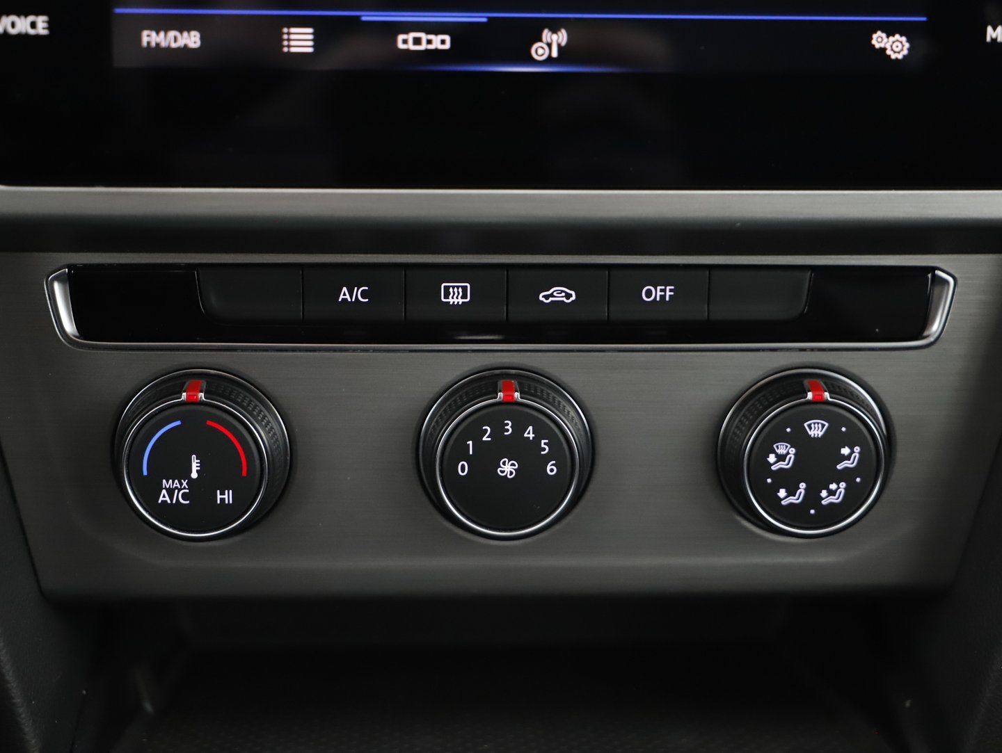 VW Passat Variant Business TDI DSG | Bild 22 von 30