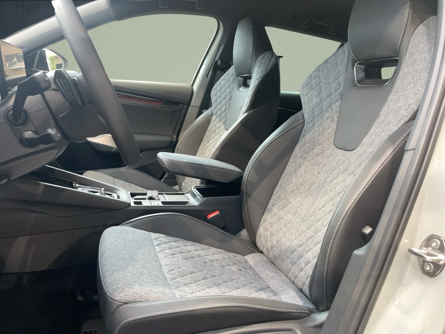 Bild eines Octavia Combi Sportline TSI mHEV DSG