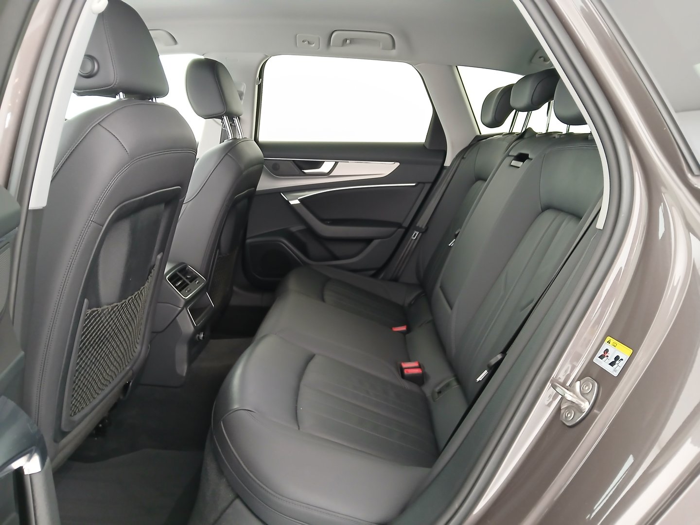 Audi A6 Avant 35 TDI Sport | Bild 29 von 35