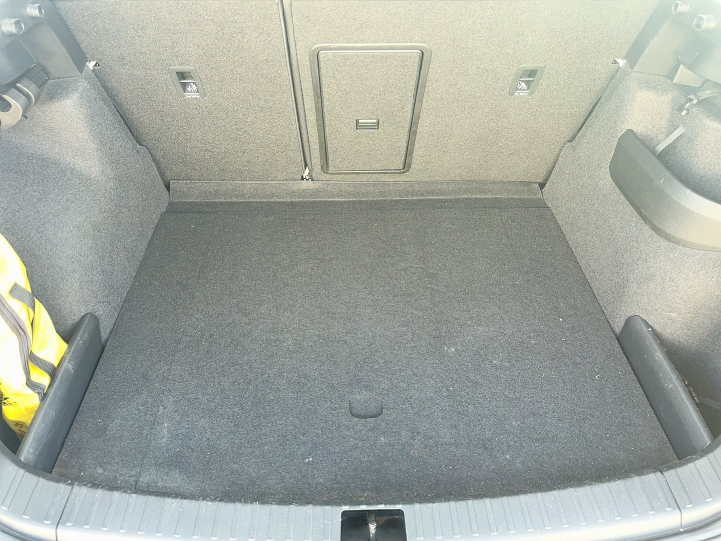 Škoda KAROQ 4x4 Ambition SC TDI DSG | Bild 11 von 22