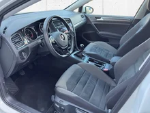VW Golf Variant Comfortline TDI SCR in Pure White