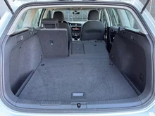 VW Golf Variant Comfortline TDI SCR in Pure White