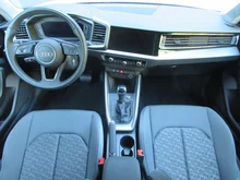 Audi A1 Sportback 25 TFSI S line in 2Y Gletscherweiß Metallic