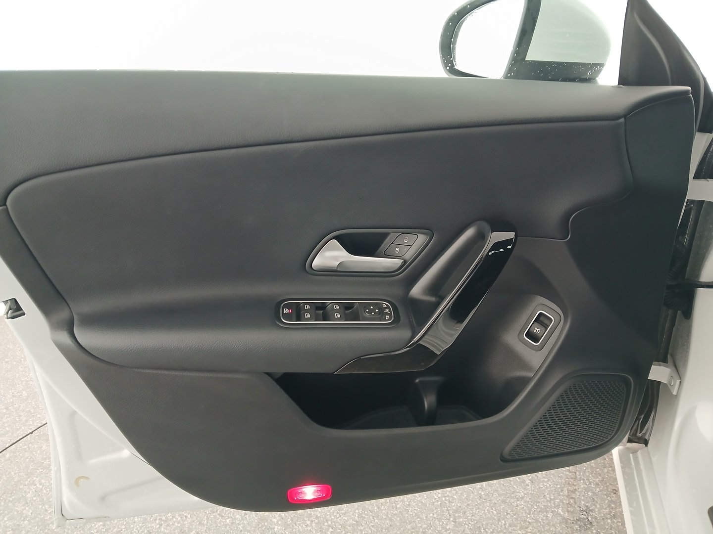 Mercedes CLA 180 d Shooting Brake | Bild 10 von 29