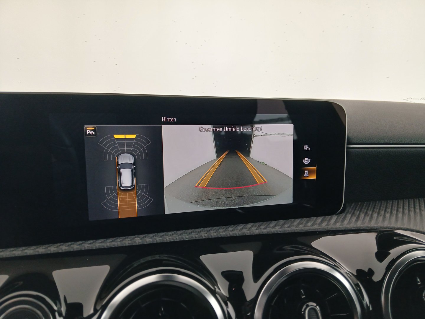 Mercedes CLA 180 d Shooting Brake | Bild 22 von 29