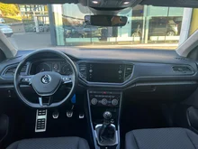 VW T-Roc Design TDI SCR in 0Q Pure White