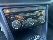 VW T-Roc Design TDI SCR in 0Q Pure White