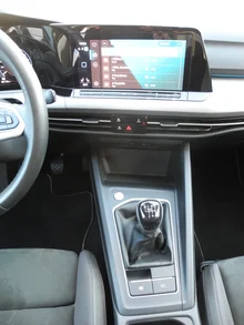 VW Golf Life TDI in Deep Black Perleffekt