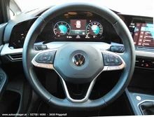 VW Golf Life TDI in Deep Black Perleffekt