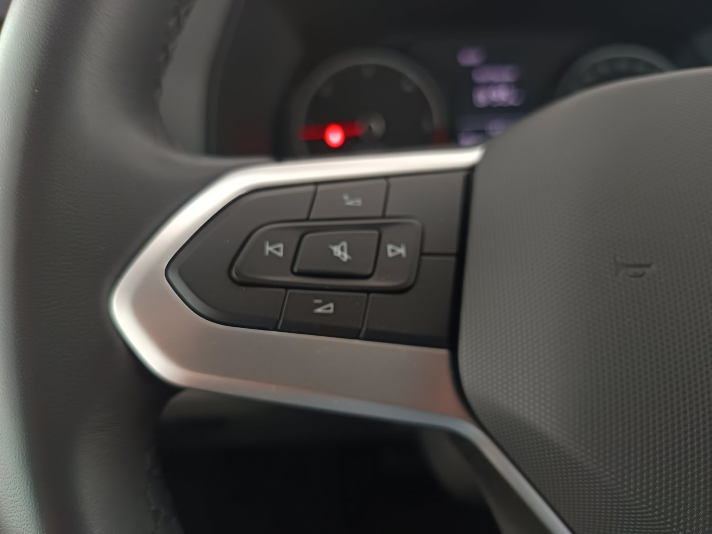 VW Caravelle TDI | Bild 16 von 31