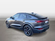 Audi Q6 Sportback e-tron quattro in Daytonagrau Perleffekt