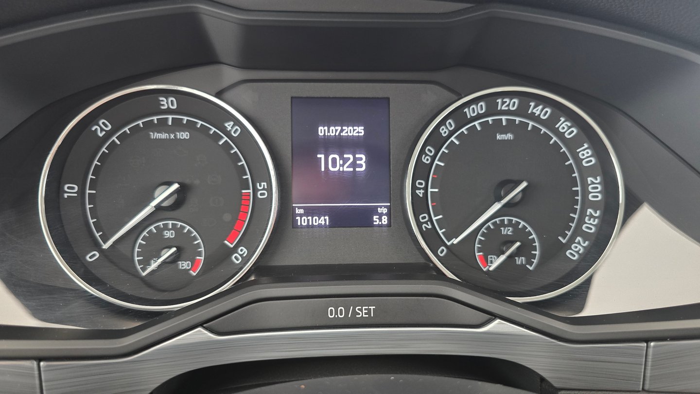 Škoda SUPERB 4x4 Ambition TDI DSG | Bild 14 von 25