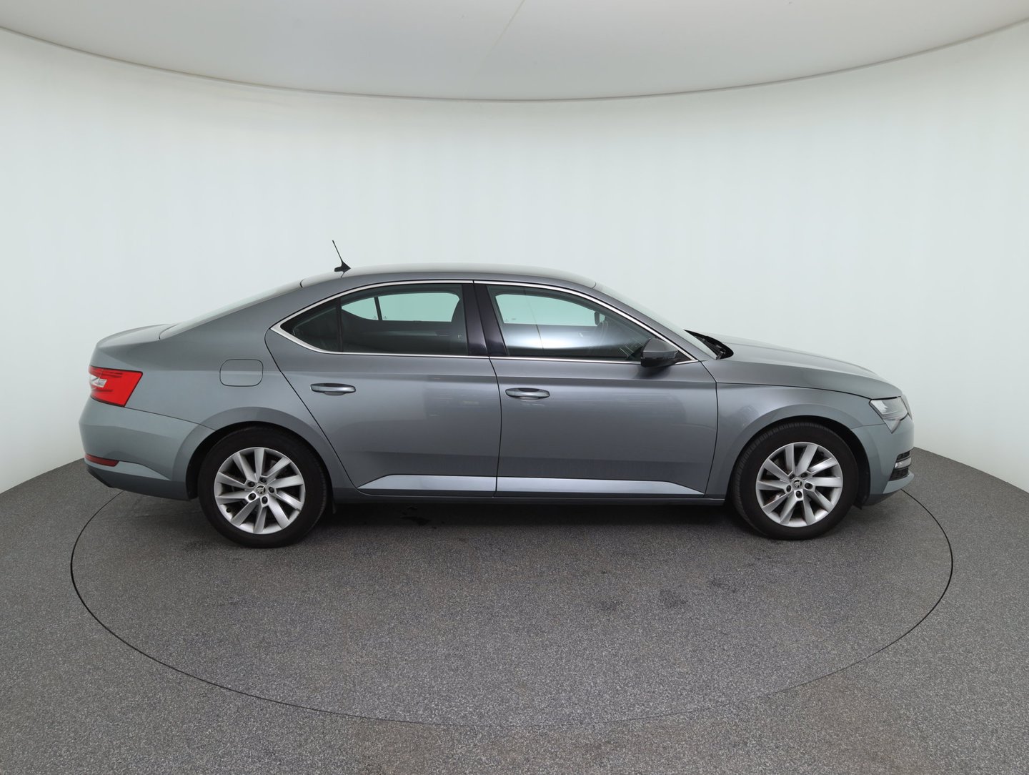 Škoda SUPERB 4x4 Ambition TDI DSG | Bild 4 von 25