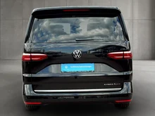 VW Multivan Style ÜH eHybrid 180 kW 4MOTION in Deepblack Perleffekt