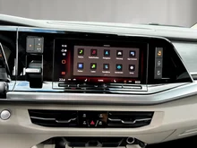 VW Multivan Style ÜH eHybrid 180 kW 4MOTION in Deepblack Perleffekt