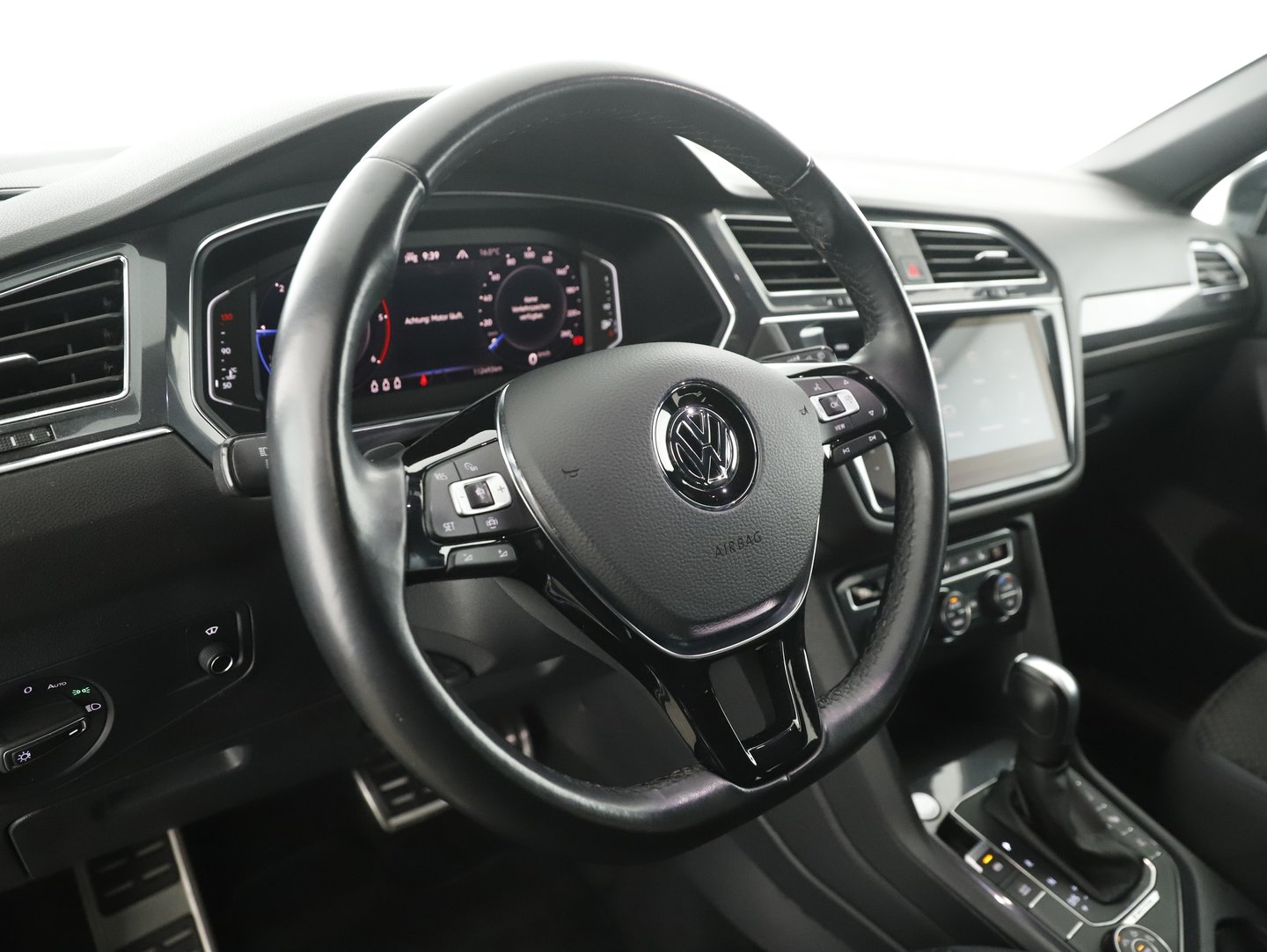 VW Tiguan Allspace Highline TDI 4MOTION DSG | Bild 12 von 26