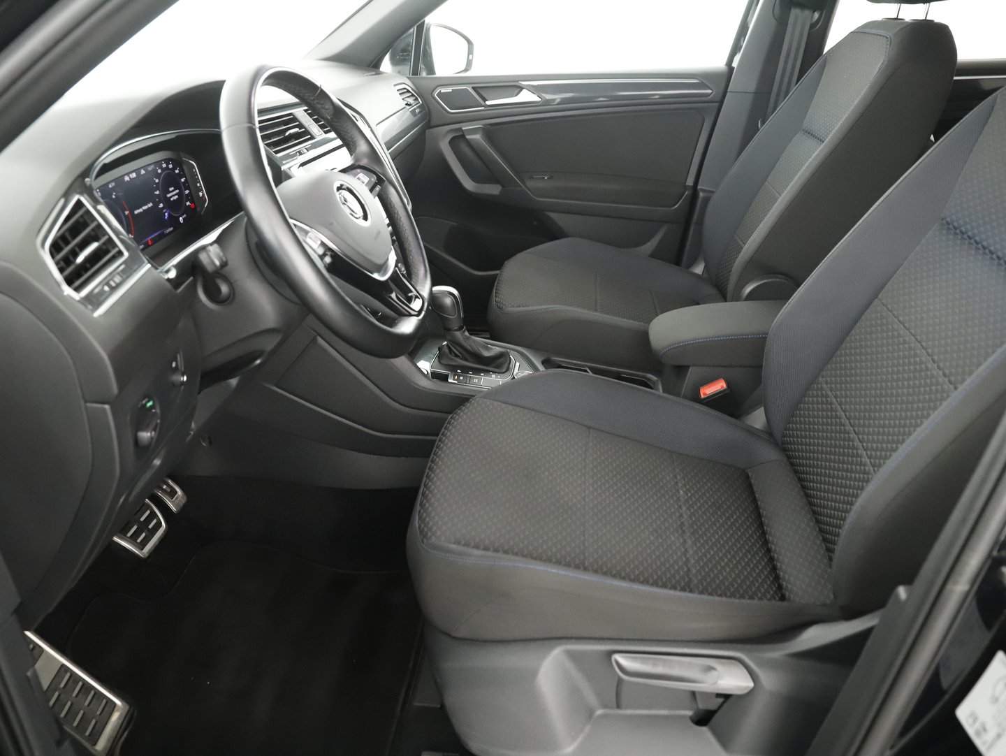 VW Tiguan Allspace Highline TDI 4MOTION DSG | Bild 10 von 26