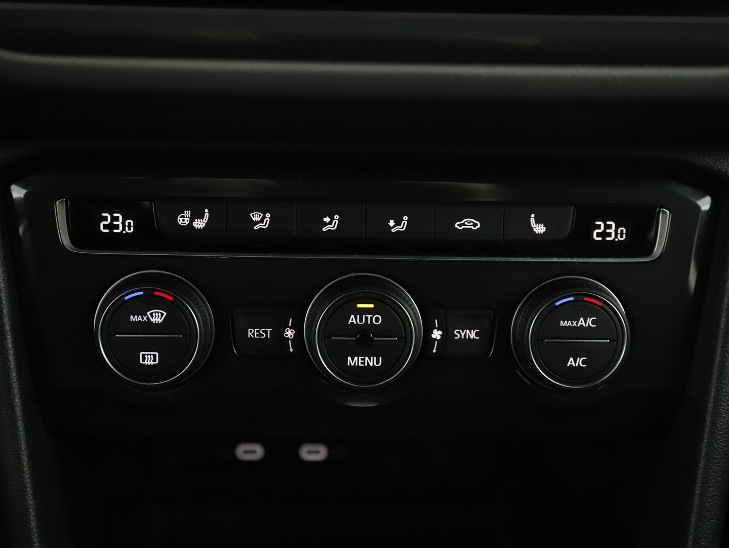 VW Tiguan Allspace Highline TDI 4MOTION DSG | Bild 19 von 26