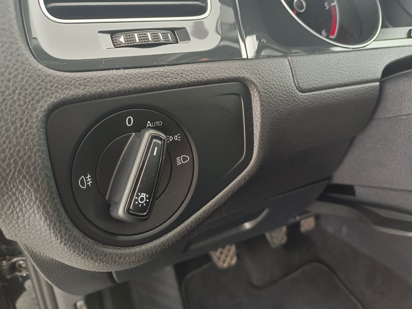 VW Golf Variant Trendline TDI | Bild 12 von 30