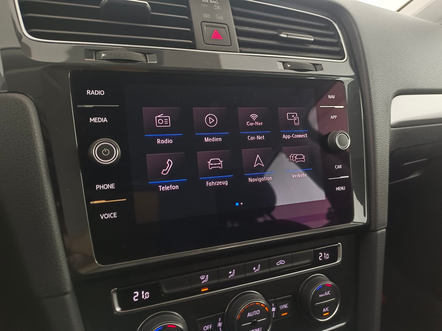 VW Golf Variant Trendline TDI | Bild 21 von 30