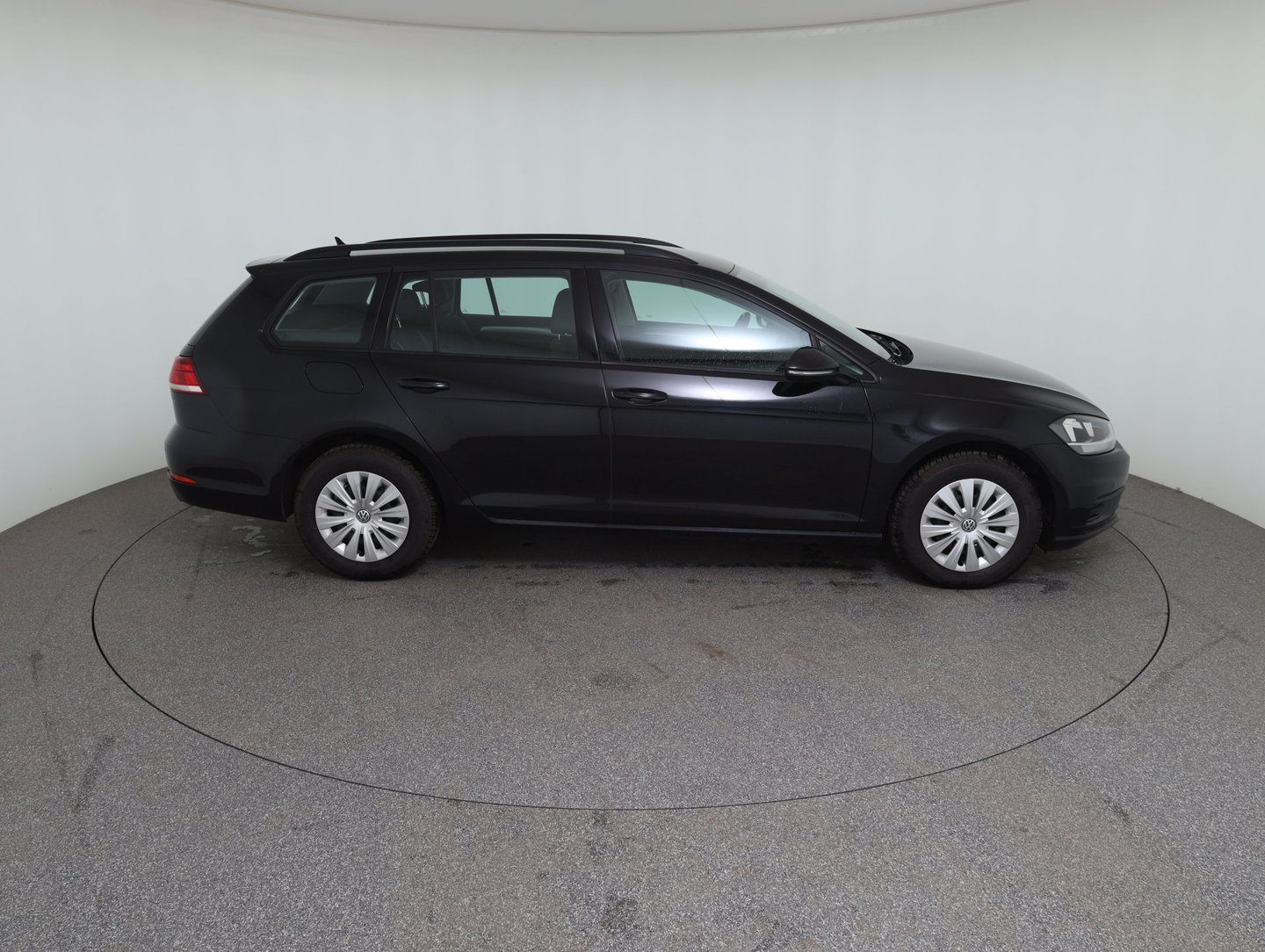 VW Golf Variant Trendline TDI | Bild 4 von 30