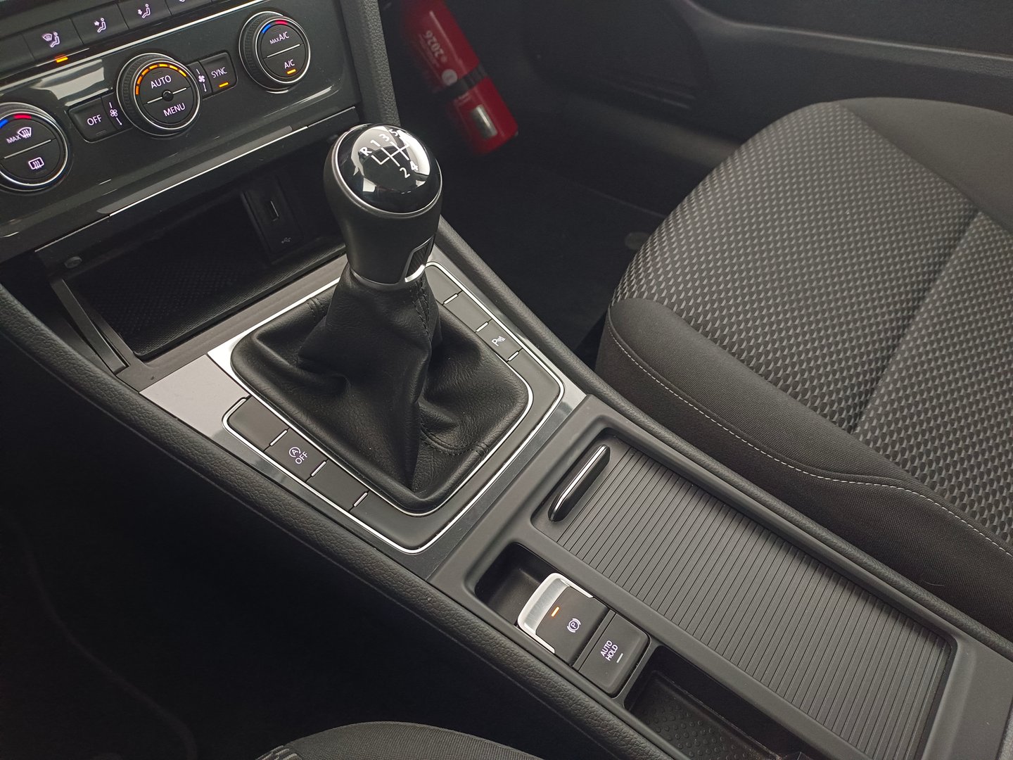 VW Golf Variant Trendline TDI | Bild 25 von 30