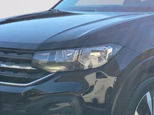 VW T-Cross Life TSI in Deep Black Perlef.