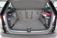 Škoda Karoq 4x4 Style TDI DSG in Black-Magic Perleff.