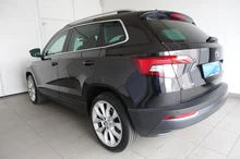 Škoda Karoq 4x4 Style TDI DSG in Black-Magic Perleff.
