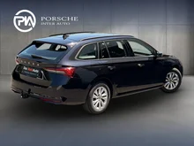 Škoda Octavia Combi Selection TSI mHEV DSG in Black-Magic Perleffekt