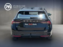 Škoda Octavia Combi Selection TSI mHEV DSG in Black-Magic Perleffekt