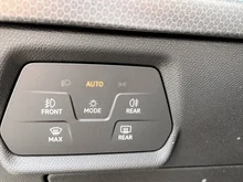 SEAT Leon SP Kombi Style 1.0 TSI 110 PS in Nacht-Schwarz Metallic