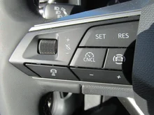 SEAT Leon Style Edition 1.5 eTSI DSG 115 PS in Nacht-Schwarz Metallic