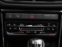 VW T-Cross Friends TSI in Deep Black Perleffekt