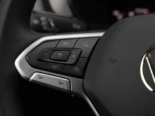 VW T-Cross Friends TSI in Deep Black Perleffekt