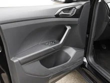 VW T-Cross Friends TSI in Deep Black Perleffekt