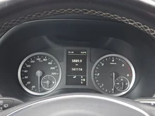 Mercedes Vito Tourer 114/116/119/124 CDI 4x4 lang Pro in schwarz metallic