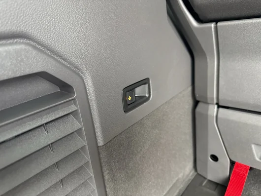 Bild eines VW Multivan Business ÜH TDI