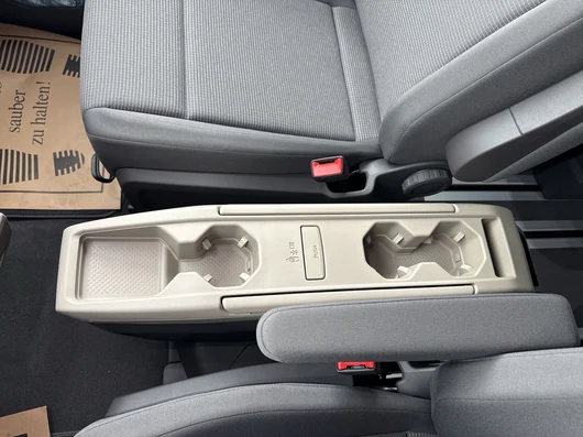 Bild eines VW Multivan Business ÜH TDI